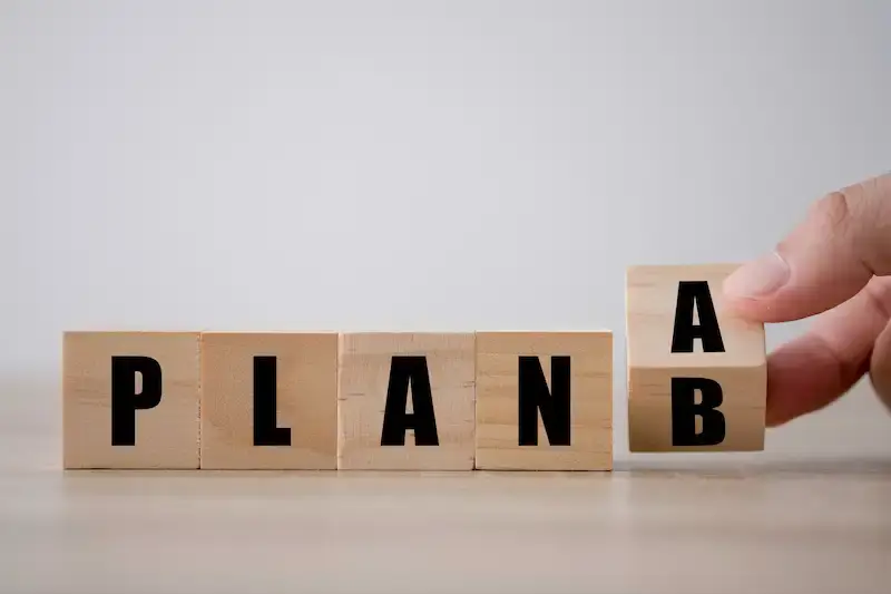 プランAかBかどちらにするか迷っている